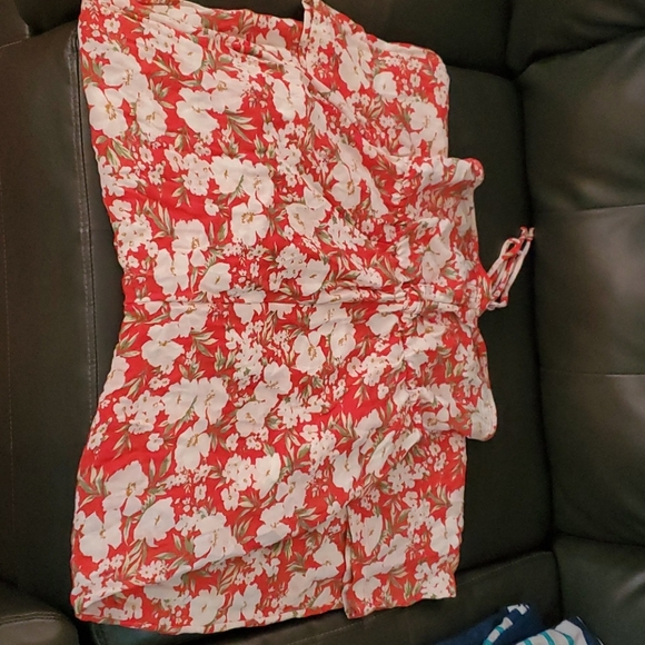 Jumper - Picture 2 of 3